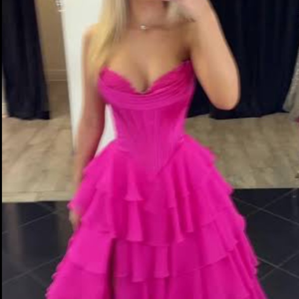 Sherri Hill Corset 56911 - Picture 4 of 16